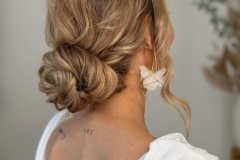 loose textured bun